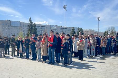 Возложение цветов в Перми
