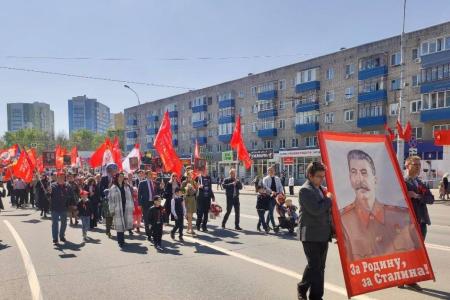 Полутысячным сталинским маршем прошлись по городу пензенцы
