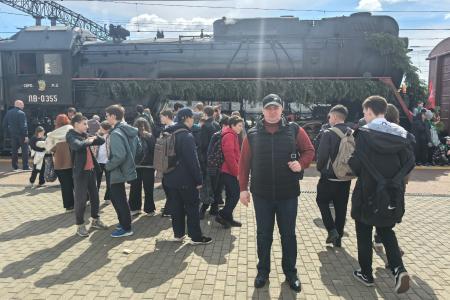 Тюменские коммунисты приняли участие в организации встречи ретро-поезда «Эшелон Победы»