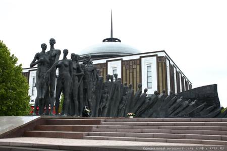 Москва приняла эстафету "Знамя Победы"