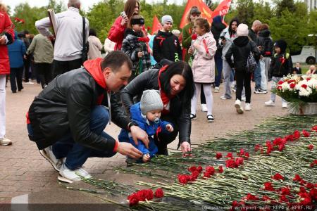 Москва приняла эстафету "Знамя Победы"
