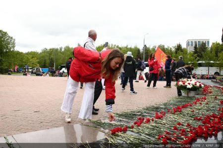 Москва приняла эстафету "Знамя Победы"