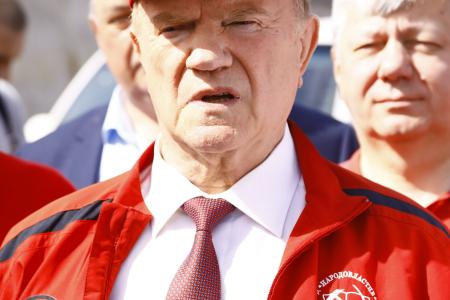 За нашу Победу! 138-й гуманитарный конвой от КПРФ ушел на Донбасс и в Курск