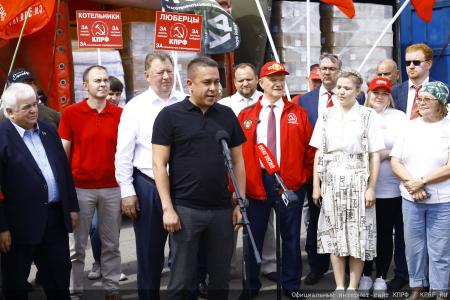 За нашу Победу! 138-й гуманитарный конвой от КПРФ ушел на Донбасс и в Курск