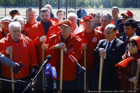Накануне Дня Победы в Совхозе имени Ленина прошло мероприятие «Сад Победы - сад жизни»