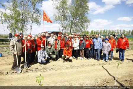 Накануне Дня Победы в Совхозе имени Ленина прошло мероприятие «Сад Победы - сад жизни»