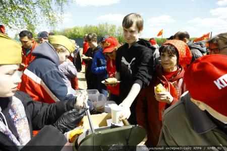 Накануне Дня Победы в Совхозе имени Ленина прошло мероприятие «Сад Победы - сад жизни»
