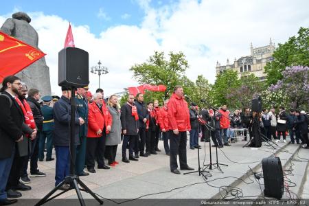 Слава советскому народу-победителю! Репортаж с московской встречи депутатов КПРФ с избирателями в преддверии Дня Победы