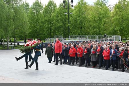 Слава советскому народу-победителю! Репортаж с московской встречи депутатов КПРФ с избирателями в преддверии Дня Победы