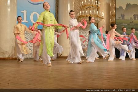 КПРФ провела праздничный концерт, посвященный Дню Ленинской Пионерии и 100-летию детской здравницы «Артек»