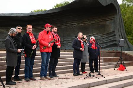 Москва. Поклонимся великим тем годам!