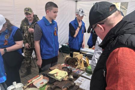 Тюменские коммунисты приняли участие в организации встречи ретро-поезда «Эшелон Победы»