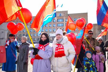 Ямало-Ненецкий автономный округ. Первомай в Салехарде