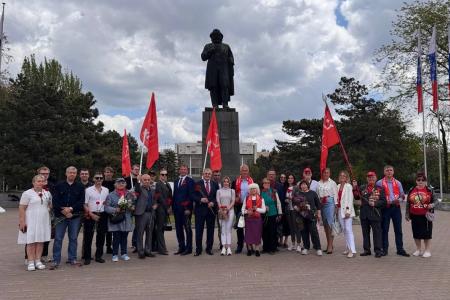 Коммунисты Ростова-на-Дону почтили память Карла Маркса в день его рождения