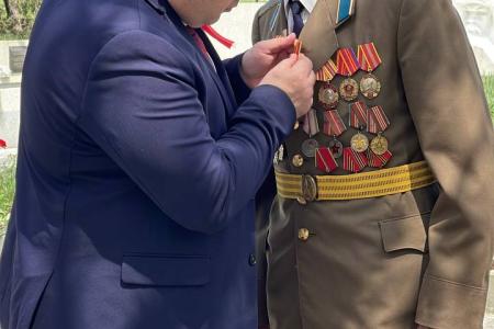 Коммунисты Крыма поздравили с праздником Великой Победы ветерана Великой Отечественной войны Георгия Федоровича Пыркова