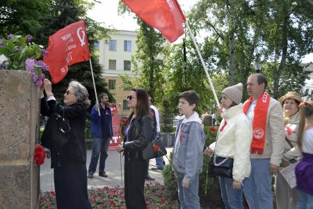 Воронеж. Под алым знаменем Победы — вперёд, к новым свершениям!