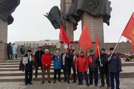 Ямальские коммунисты отпраздновали 80-летие Победы советского народа над фашизмом