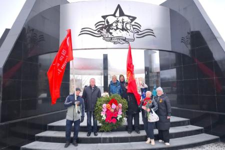 Ямальские коммунисты отпраздновали 80-летие Победы советского народа над фашизмом