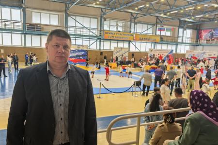 Коммунисты посетили Тюменский фестиваль отечественных видов спорта
