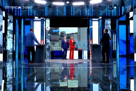 Дмитрий Новиков на Первом канале выразил неприятие практики драпировки Мавзолея Ленина в преддверии Дня Победы