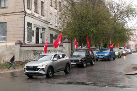 Иваново окрасилось алым знаменем Первомая