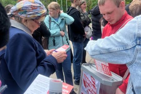 Саратовское областное отделение продолжает агитационные мероприятия по проведению Народного референдума КПРФ