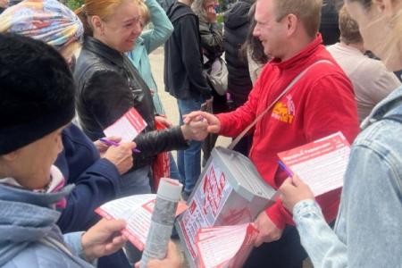 Саратовское областное отделение продолжает агитационные мероприятия по проведению Народного референдума КПРФ