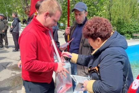 Саратовское областное отделение продолжает агитационные мероприятия по проведению Народного референдума КПРФ
