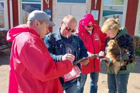 Саратовское областное отделение продолжает агитационные мероприятия по проведению Народного референдума КПРФ