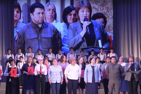 Саратовская область. В преддверии Дня Победы О.Н. Алимова выступила перед преподавателями и учащимися гимназии в городе Энгельсе