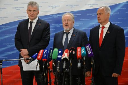 С.П. Обухов, А.В. Куринный и Е.И. Бессонов выступили перед журналистами в Госдуме