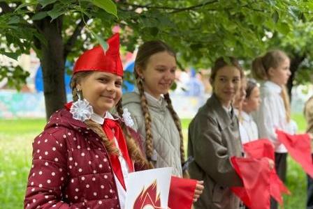 В Самаре прошла торжественная линейка и приём в пионеры