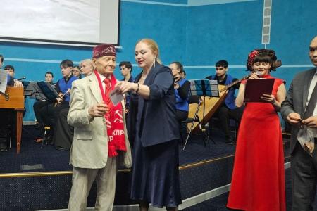 Ямальские коммунисты отпраздновали 80-летие Победы советского народа над фашизмом