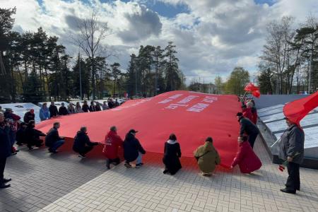 Костромские коммунисты приняли эстафету Всероссийского антифашистского марша «Наша Великая Победа»