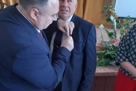 Крымские коммунисты поздравили с юбилеем ветерана партиии