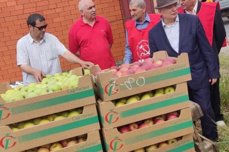 Ингушетия - Магас. Коммунисты Северного Кавказа отправили 20 тонн продовольствия для помощи жителям Донецка и Луганска