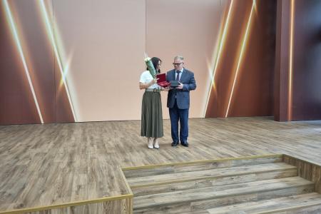 Московская область. Депутат КПРФ Александр Наумов наградил социальных работников