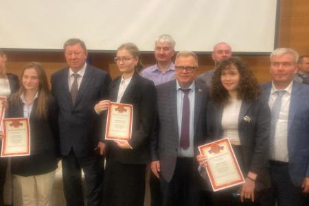 Руководитель фракции КПРФ в Мособлдуме Александр Наумов принял участие в Парламентских слушаниях в Государственной Думе