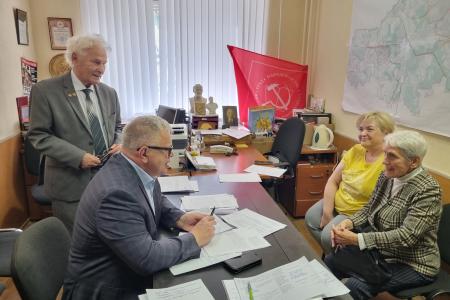 Московская область. Во время депутатского приема Александром Наумовым была оказана помощь многодетной матери, пенсионерам и участнику СВО