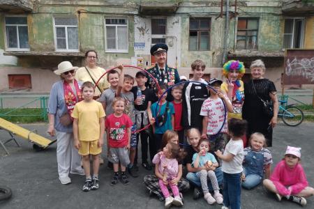 Подмосковные коммунисты: Наша работа во имя мира и Родины!