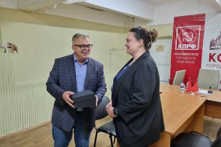 Депутат КПРФ Александр Наумов в рамках полномочий оказал помощь семье участника СВО и малоимущим гражданам
