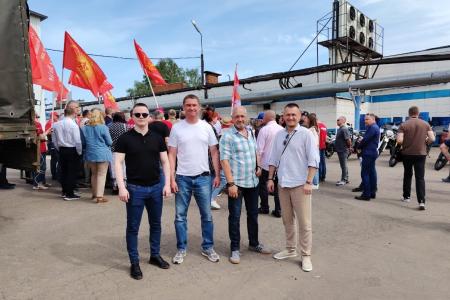 Подмосковные коммунисты: Наша работа во имя мира и Родины!