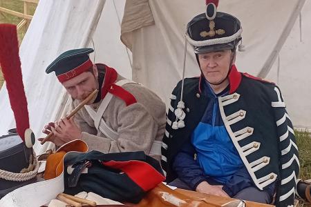 КПРФ провела в Москве экскурсию на историческую реконструкцию 1812 года