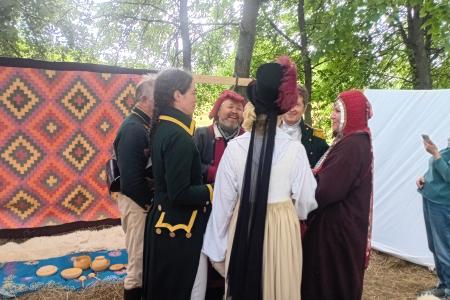 КПРФ провела в Москве экскурсию на историческую реконструкцию 1812 года