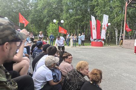 Тюменские коммунисты провели праздник, посвященный  Дню Русского языка