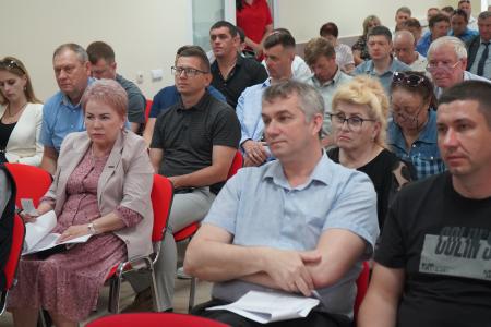 Краснодар. Делегаты краевой Конференции КПРФ выдвинули Александра Сафронова кандидатом в Губернаторы края