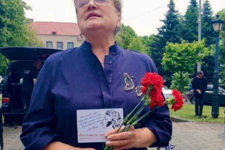 Ольга Алимова: "Нужно с гордостью говорить: я говорю по-русски, я мыслю по-русски, я — русский человек!"