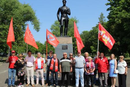 Коммунисты Брянщины отметили 130-летие Н.А. Щорса