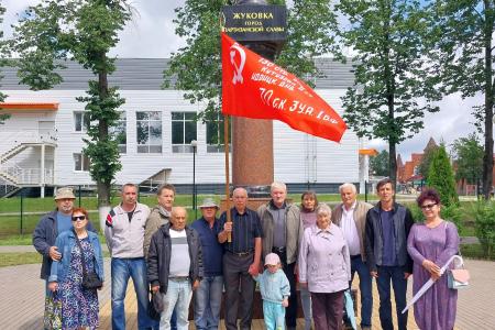 Брянская область. Коммунисты отметили День партизан и подпольщиков