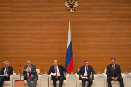 Депутат Госдумы от КПРФ Владислав Егоров задал вопрос Минздраву РФ о задолженности больниц Нижегородской области